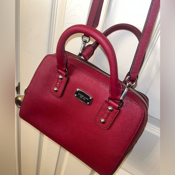 Michael Kors Saffiano Leather Small Satchel / Crossbody NWT Cherry. - Picture 3 of 12
